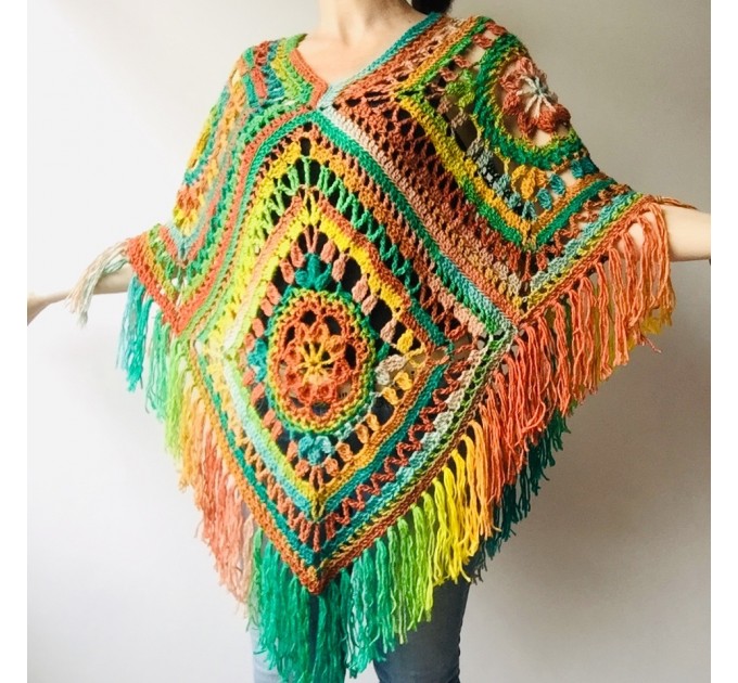  Orange Green Crochet Knit Triangle Poncho, Granny Square Boho Wool Poncho with Fringes - Women's Designer Ponchos Capes, & Wraps - Ombre Multicolor Poncho  Wool  