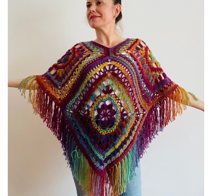  Red Violet Granny Square Crochet Poncho with Fringe Boho Women Wrap Multicolor - Wool Knit Triangle Poncho - Designer Ponchos & Capes  Wool  