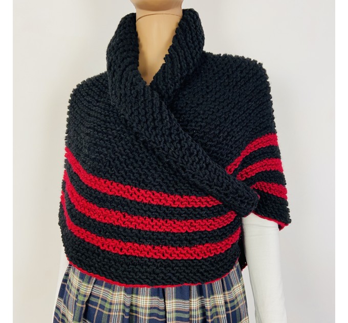 Black Outlander Claire shawl alpaca knit shoulder wrap wool sontag triangle shawl Carolina shawl Outlander gifts wife mom her sister